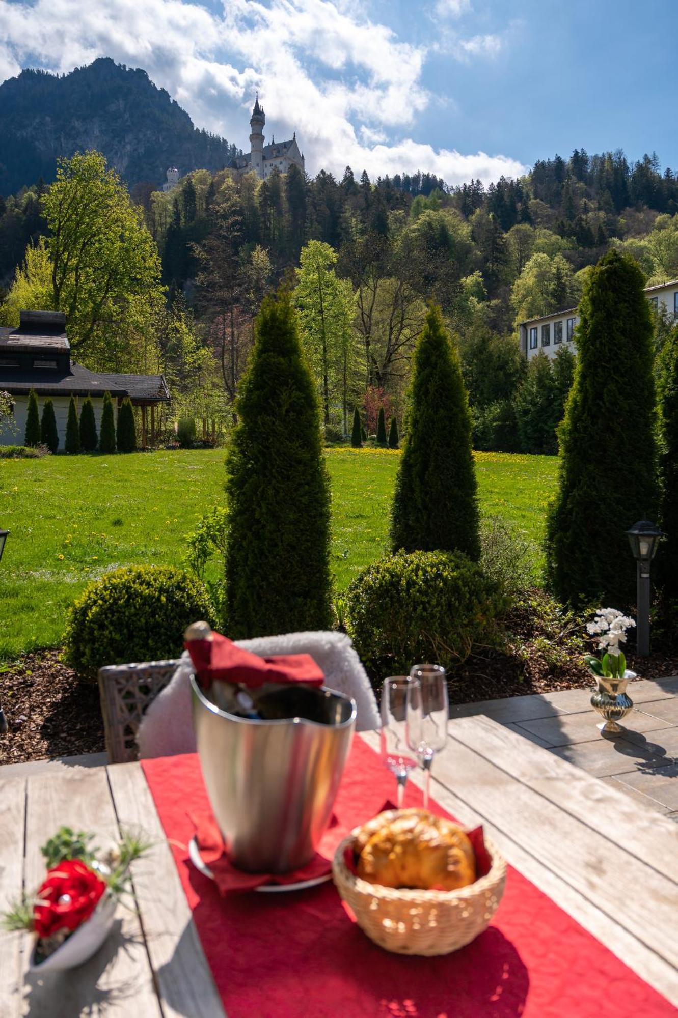 Villa Ludwig Suite Hotel - Adults Only Hohenschwangau Bagian luar foto